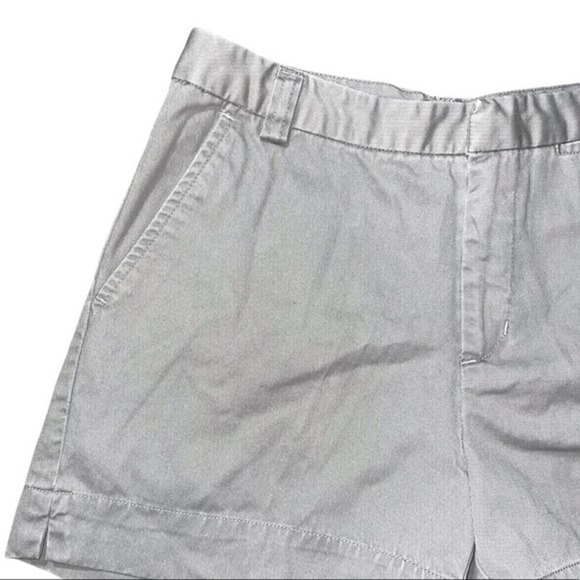 Old Navy Gray Chino Shorts Size 2 - Picture 2 of 5